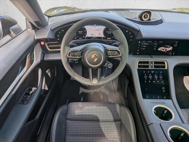 2025 Porsche Taycan 4S