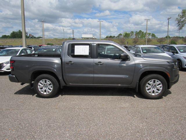 2022 Nissan Frontier Crew Cab SV 4x2