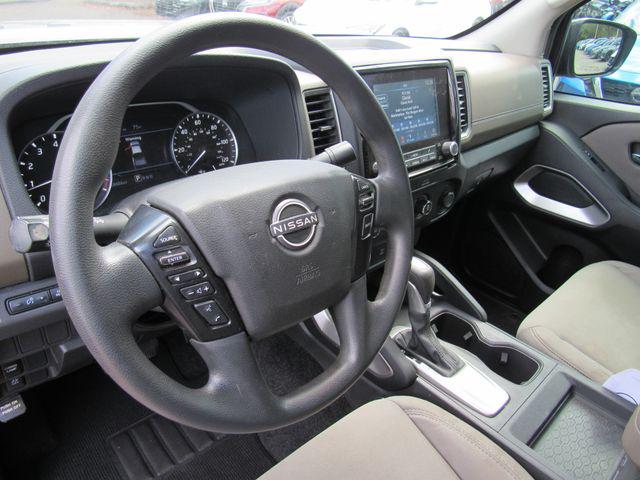 2022 Nissan Frontier Crew Cab SV 4x2