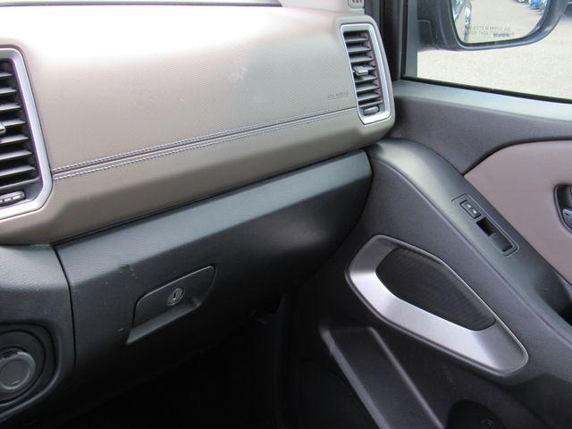 2022 Nissan Frontier Crew Cab SV 4x2