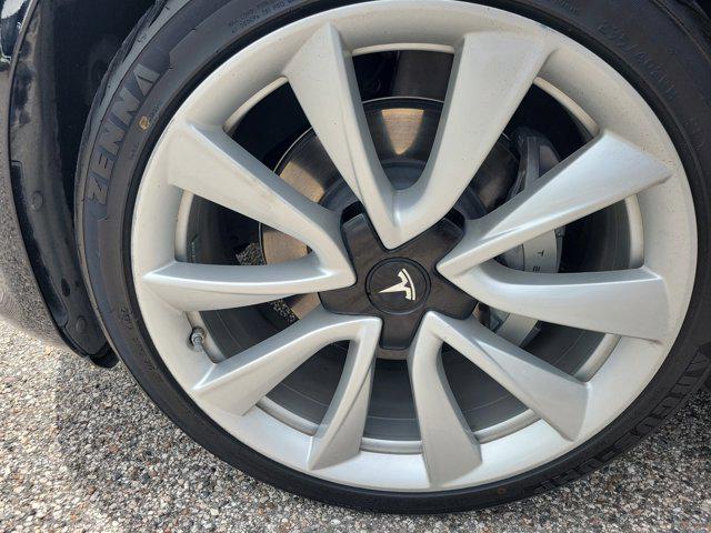 2020 Tesla Model 3 Standard Range Plus Rear-Wheel Drive