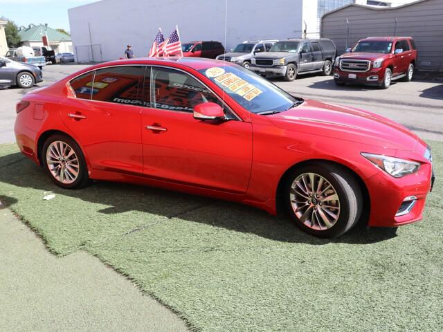 2021 INFINITI Q50 LUXE