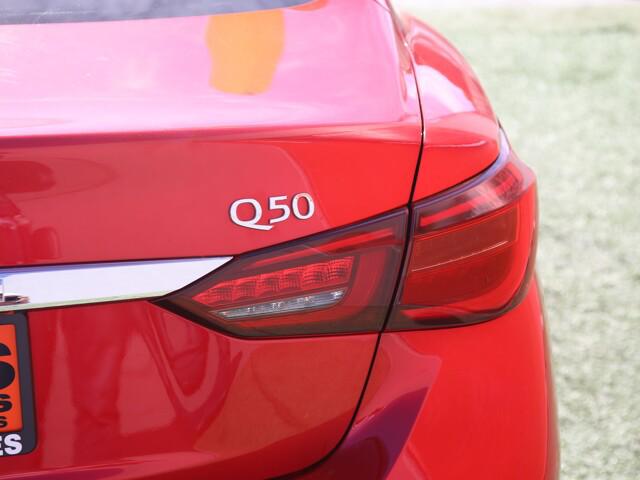 2021 INFINITI Q50 LUXE