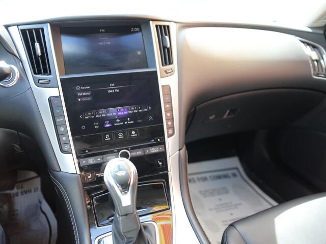 2021 INFINITI Q50 LUXE
