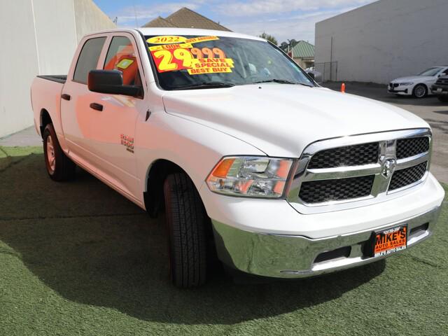 2022 Ram 1500 Classic SLT Crew Cab 4x2 57 Box