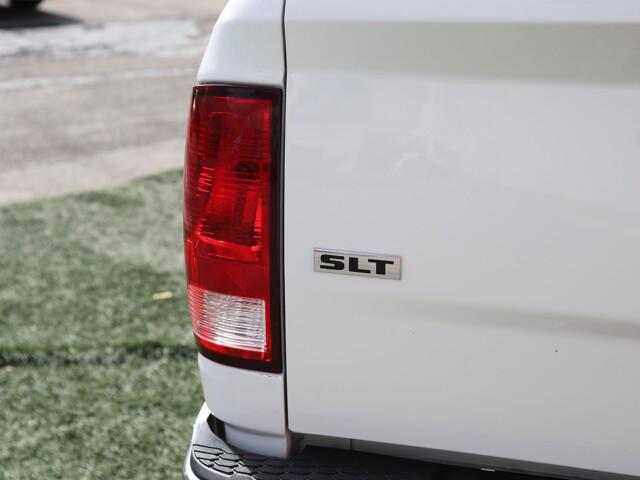 2022 Ram 1500 Classic SLT Crew Cab 4x2 57 Box