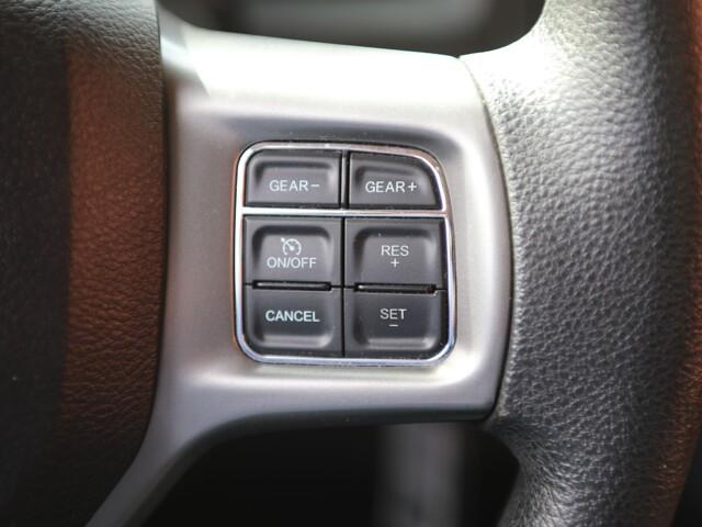 2022 Ram 1500 Classic SLT Crew Cab 4x2 57 Box