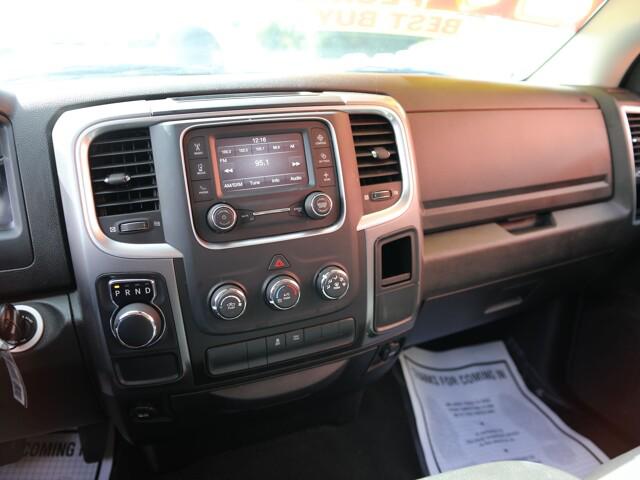 2022 Ram 1500 Classic SLT Crew Cab 4x2 57 Box