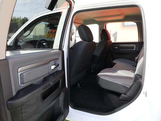 2022 Ram 1500 Classic SLT Crew Cab 4x2 57 Box