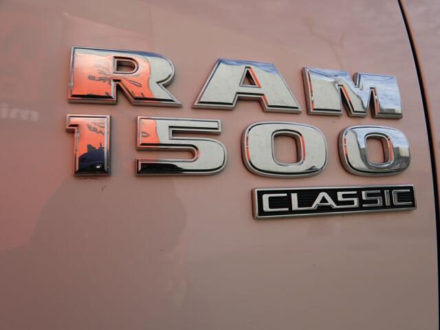 2022 Ram 1500 Classic SLT Crew Cab 4x2 57 Box