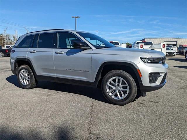 2025 Jeep Grand Cherokee GRAND CHEROKEE LAREDO X 4X2