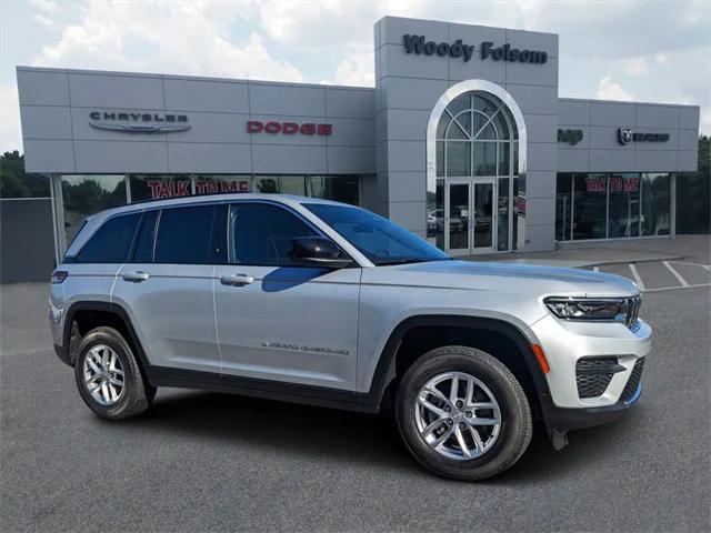 2025 Jeep Grand Cherokee GRAND CHEROKEE LAREDO X 4X2