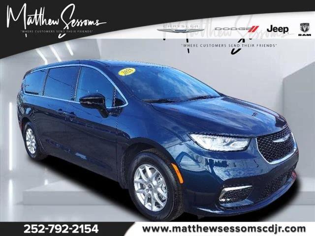 2025 Chrysler Pacifica PACIFICA SELECT