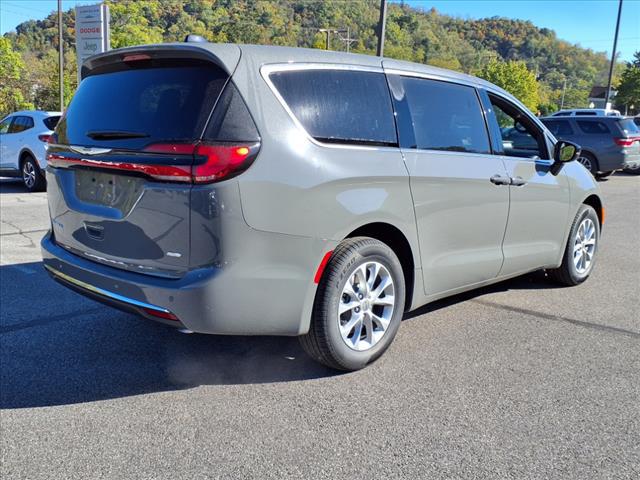 2025 Chrysler Pacifica PACIFICA SELECT AWD