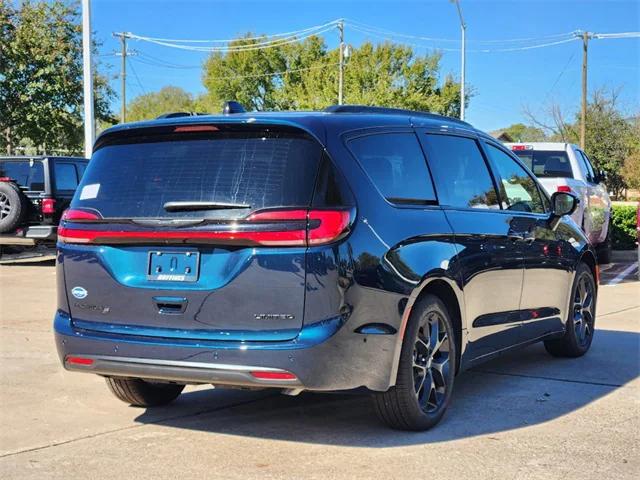 2025 Chrysler Pacifica PACIFICA LIMITED