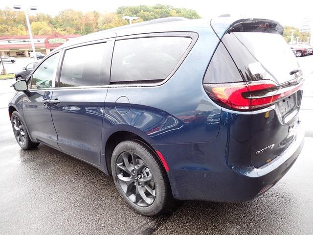 2025 Chrysler Pacifica PACIFICA LIMITED AWD