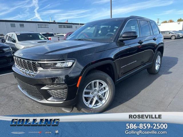 2025 Jeep Grand Cherokee GRAND CHEROKEE LAREDO X 4X4