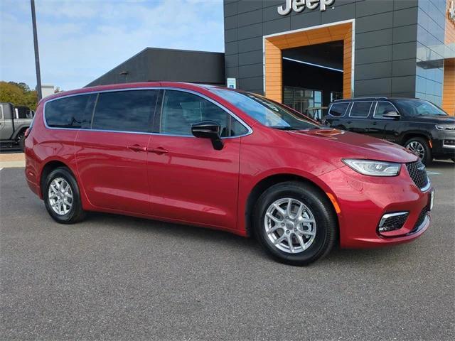 2025 Chrysler Pacifica PACIFICA SELECT