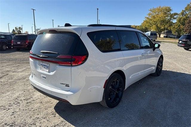 2025 Chrysler Pacifica PACIFICA LIMITED AWD