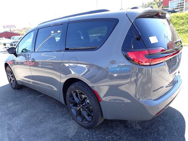 2025 Chrysler Pacifica PACIFICA LIMITED AWD