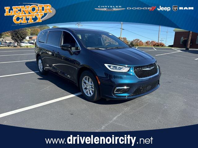 2025 Chrysler Pacifica PACIFICA SELECT