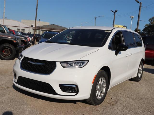 2025 Chrysler Pacifica PACIFICA SELECT