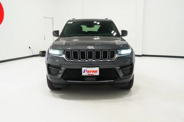 2025 Jeep Grand Cherokee GRAND CHEROKEE LAREDO X 4X2