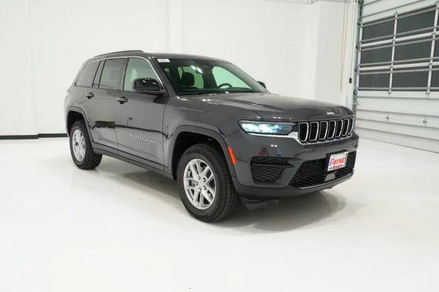 2025 Jeep Grand Cherokee GRAND CHEROKEE LAREDO X 4X2
