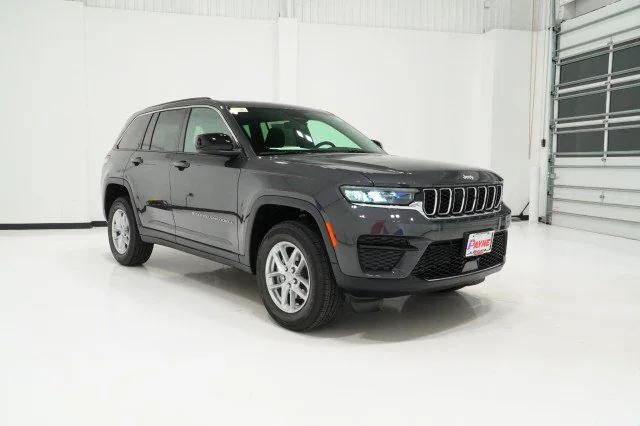 2025 Jeep Grand Cherokee GRAND CHEROKEE LAREDO X 4X2