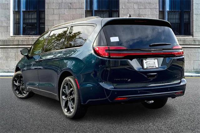 2025 Chrysler Pacifica PACIFICA LIMITED AWD