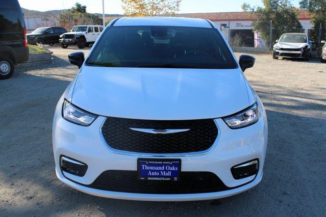 2025 Chrysler Pacifica PACIFICA SELECT