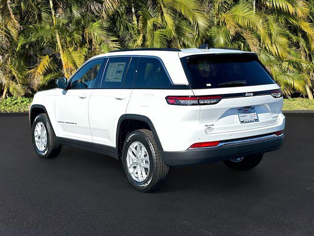 2025 Jeep Grand Cherokee GRAND CHEROKEE LAREDO X 4X4