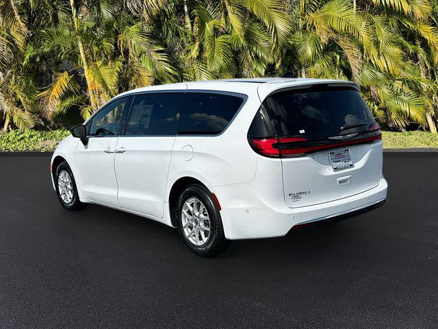 2025 Chrysler Pacifica PACIFICA SELECT