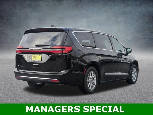 2025 Chrysler Pacifica PACIFICA SELECT