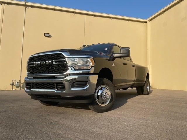 2024 RAM Ram 3500 RAM 3500 TRADESMAN CREW CAB 4X4 8 BOX