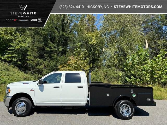 2024 RAM Ram 3500 Chassis Cab RAM 3500 TRADESMAN CREW CAB CHASSIS 4X4 60 CA