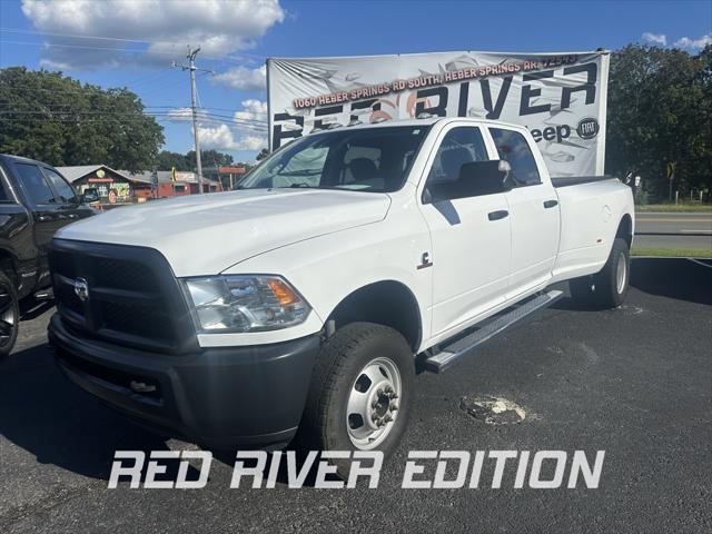 2017 RAM 3500 Tradesman Crew Cab 4x4 8 Box