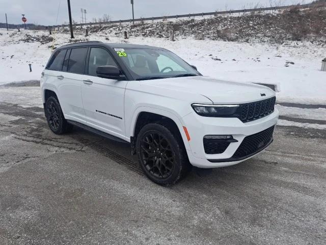 2025 Jeep Grand Cherokee GRAND CHEROKEE SUMMIT RESERVE 4X4