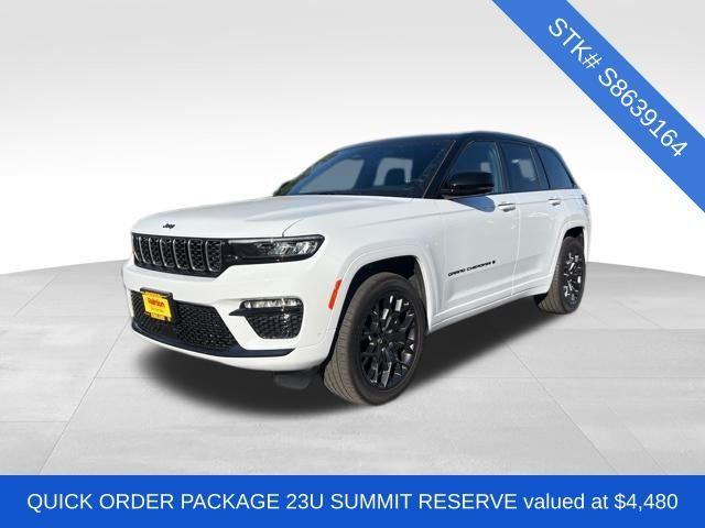 2025 Jeep Grand Cherokee GRAND CHEROKEE SUMMIT RESERVE 4X4