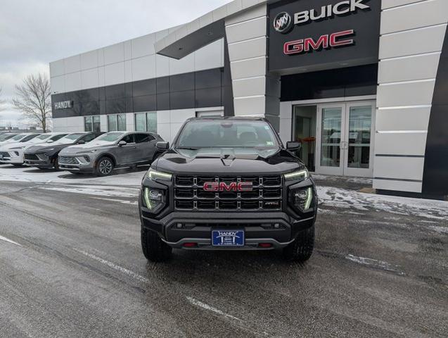 2024 GMC Canyon 4WD AT4