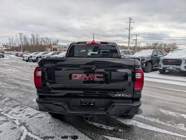 2024 GMC Canyon 4WD AT4