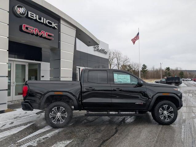 2024 GMC Canyon 4WD AT4