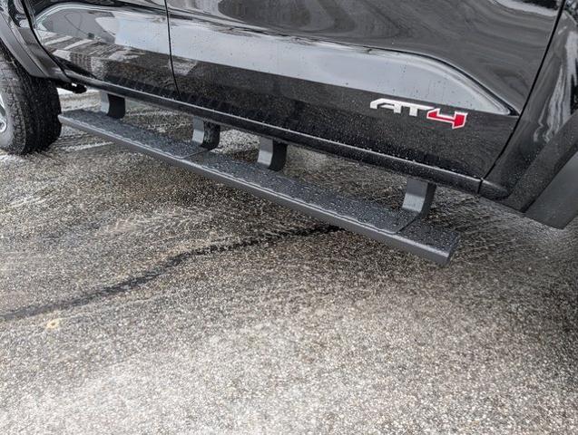2024 GMC Canyon 4WD AT4