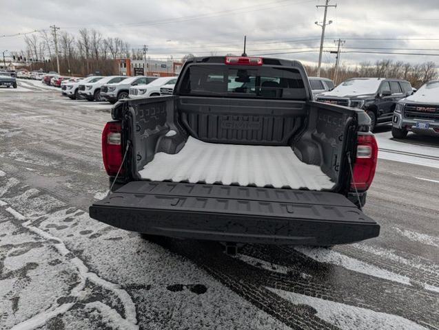 2024 GMC Canyon 4WD AT4