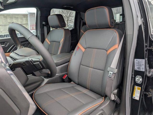 2024 GMC Canyon 4WD AT4