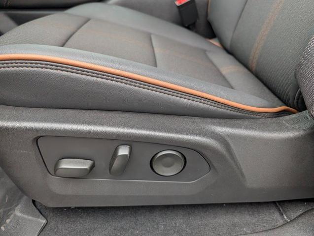 2024 GMC Canyon 4WD AT4