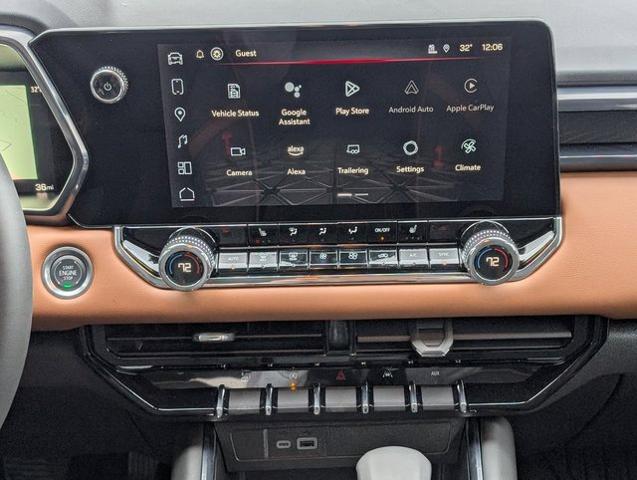 2024 GMC Canyon 4WD AT4