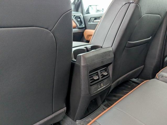 2024 GMC Canyon 4WD AT4