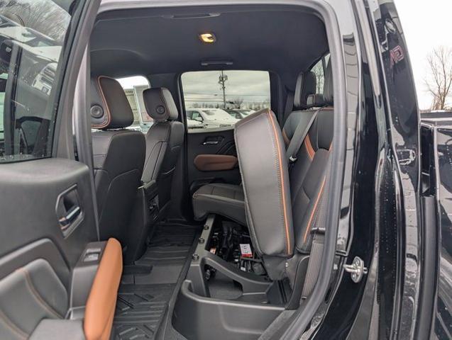 2024 GMC Canyon 4WD AT4