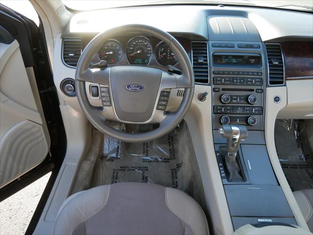 2011 Ford Taurus SEL